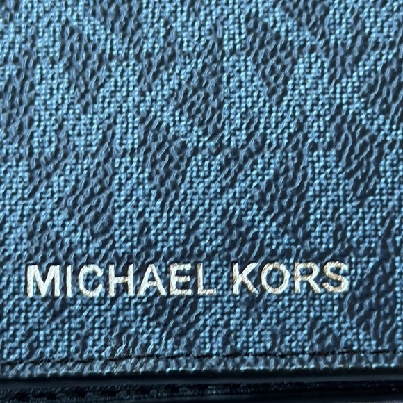 Michael Kors Cooper admrl/plblue billfold wallet with passcase NWT - Picture 6 of 9